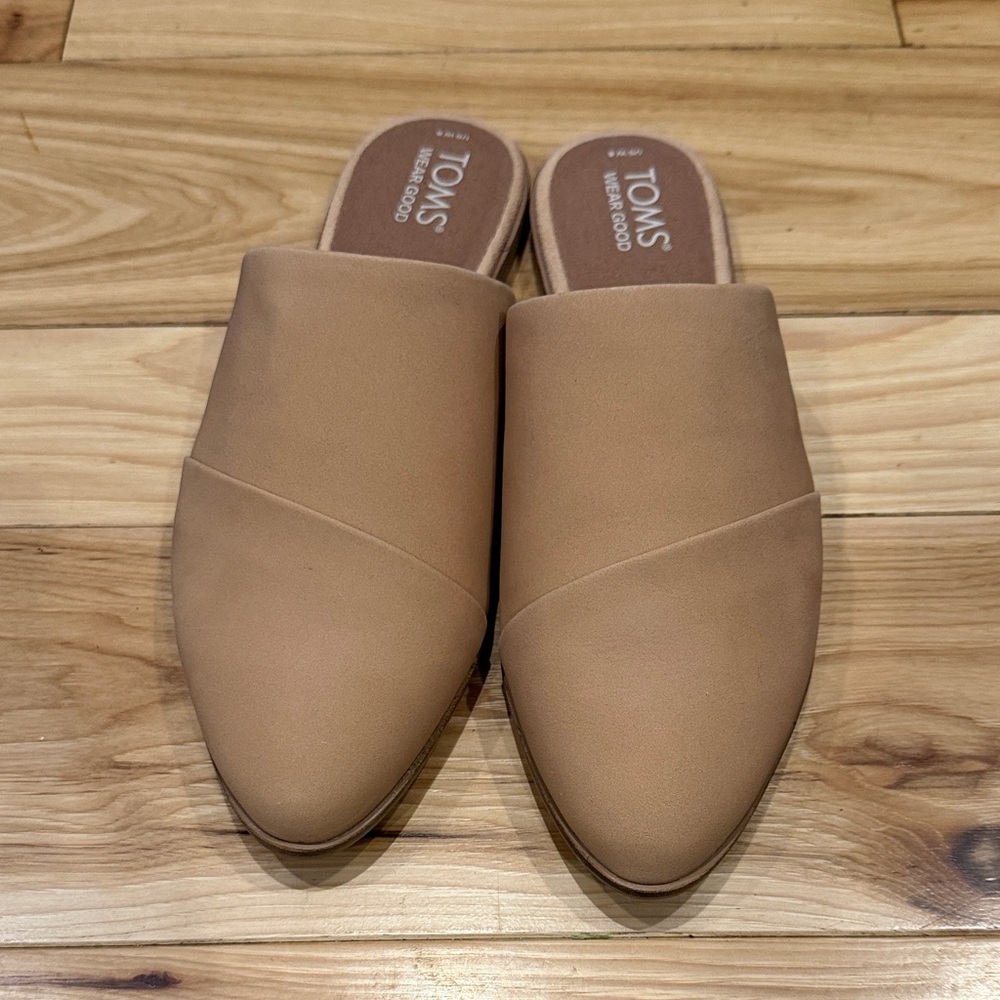 TOMS Women's Beige Jade Mules size 8